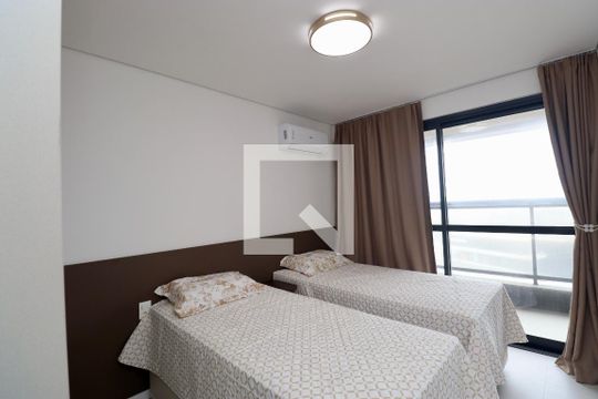 Quarto 2 de apartamento para alugar com 2 quartos, 68m² em Jaguaribe, Salvador