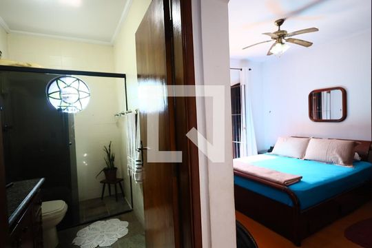 Suíte 1 de casa para alugar com 3 quartos, 350m² em Cidade São Francisco, São Paulo