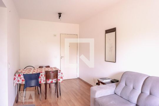 Sala de apartamento à venda com 3 quartos, 74m² em Vila Carlos de Campos, São Paulo