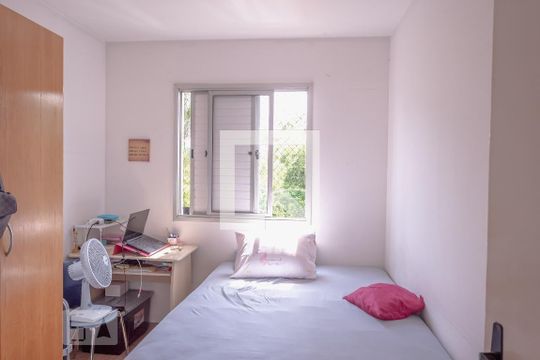 Quarto de apartamento à venda com 3 quartos, 74m² em Vila Carlos de Campos, São Paulo