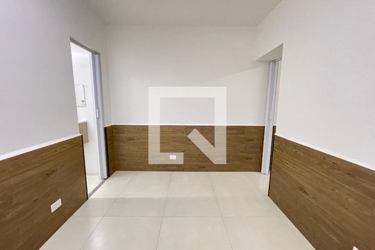 Sala/Cozinha de casa para alugar com 1 quarto, 40m² em Jardim Guarau, São Paulo