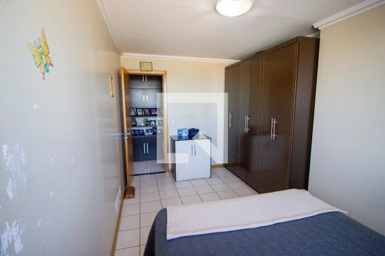 Quarto 2 de apartamento à venda com 3 quartos, 97m² em Csb 7, Brasília