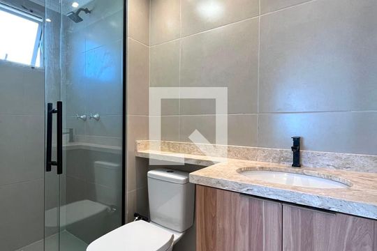 Banheiro de apartamento para alugar com 2 quartos, 66m² em Bonfim, Campinas