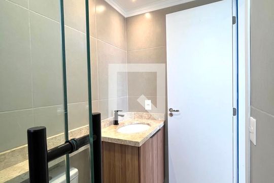 Banheiro de apartamento para alugar com 2 quartos, 66m² em Bonfim, Campinas