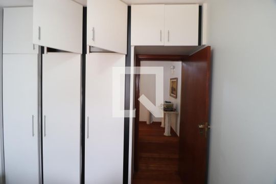 Quarto 1 de casa para alugar com 3 quartos, 269m² em Lídice, Uberlândia