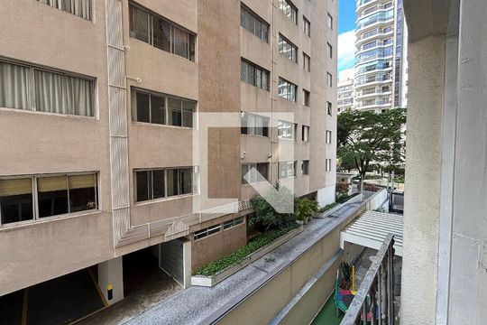 Apartamento para alugar com 3 quartos, 103m² em Itaim Bibi, São Paulo