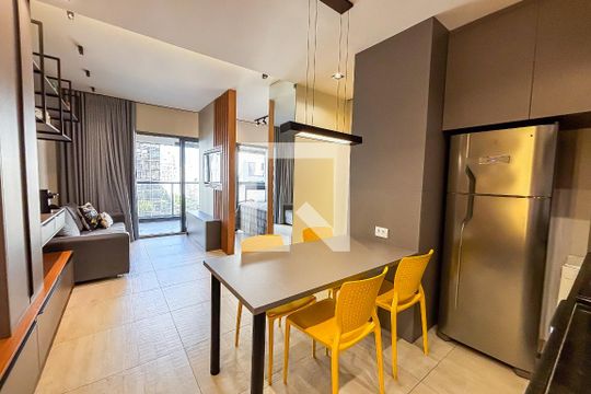 Apartamento para alugar com 1 quarto, 44m² em Pinheiros, São Paulo