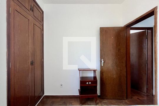 Apartamento para alugar com 3 quartos, 70m² em Sagrada Família, Belo Horizonte