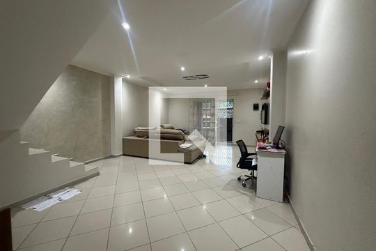 Sala de casa de condomínio à venda com 3 quartos, 209m² em Parque Esmeralda, Barueri