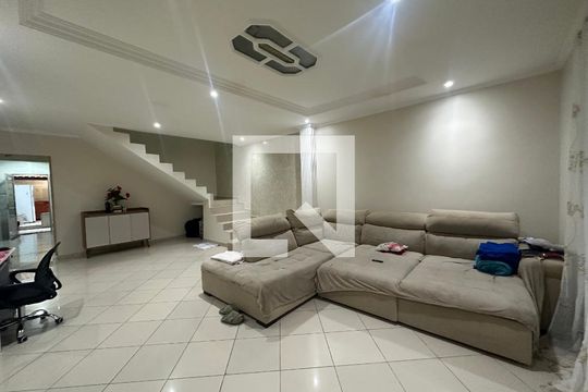 Sala de casa de condomínio à venda com 3 quartos, 209m² em Parque Esmeralda, Barueri