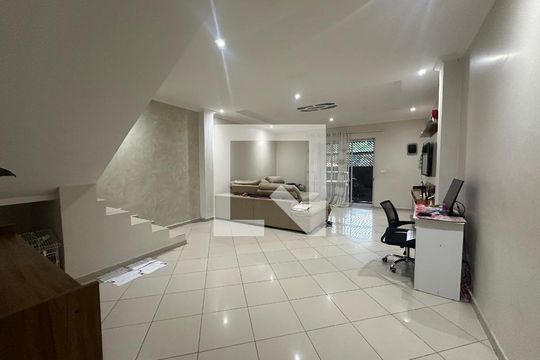 Sala de casa de condomínio à venda com 3 quartos, 209m² em Parque Esmeralda, Barueri