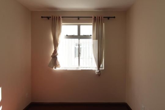 Sala de apartamento para alugar com 3 quartos, 95m² em Santa Rosa, Belo Horizonte