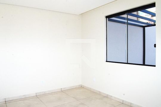 Sala de casa à venda com 3 quartos, 180m² em Santa Ines, Belo Horizonte
