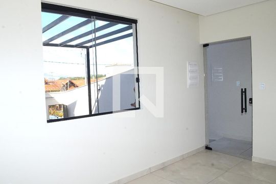Sala de casa à venda com 3 quartos, 180m² em Santa Ines, Belo Horizonte