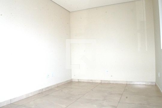 Sala de casa à venda com 3 quartos, 180m² em Santa Ines, Belo Horizonte