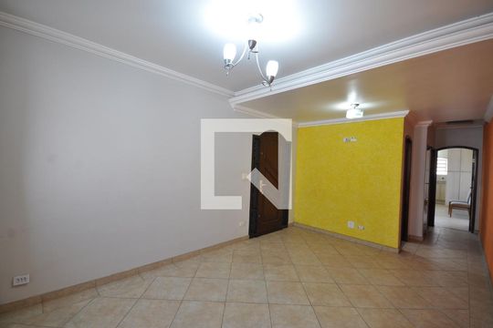 Sala de casa para alugar com 2 quartos, 200m² em Vila Irmaos Arnoni, São Paulo