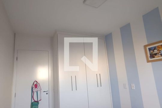 Quarto de apartamento para alugar com 2 quartos, 44m² em Centro, Osasco