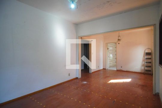 Sala de casa à venda com 3 quartos, 187m² em Cristo Rei, São Leopoldo