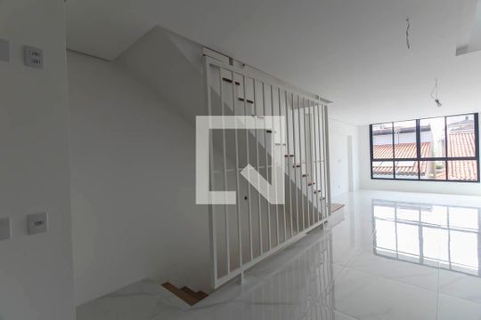 Sala/Cozinha de casa para alugar com 3 quartos, 164m² em Sítio da Figueira, São Paulo