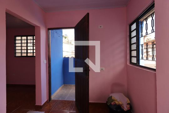 Quarto 2 de casa para alugar com 1 quarto, 58m² em Jardim Vila Rica, Santo André