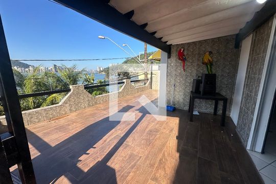 Varanda da Sala de casa para alugar com 3 quartos, 160m² em Parque Prainha, São Vicente