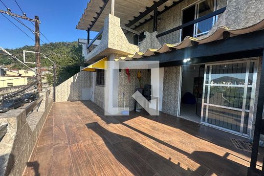 Varanda da Sala de casa para alugar com 3 quartos, 160m² em Parque Prainha, São Vicente
