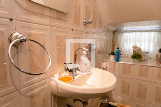 Lavabo de casa à venda com 4 quartos, 125m² em Vila Rosalia, Guarulhos