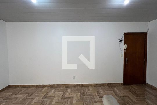 Sala de apartamento para alugar com 2 quartos, 70m² em Milanez, Contagem