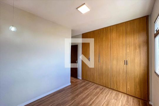 Quarto de apartamento para alugar com 3 quartos, 85m² em Graça, Belo Horizonte