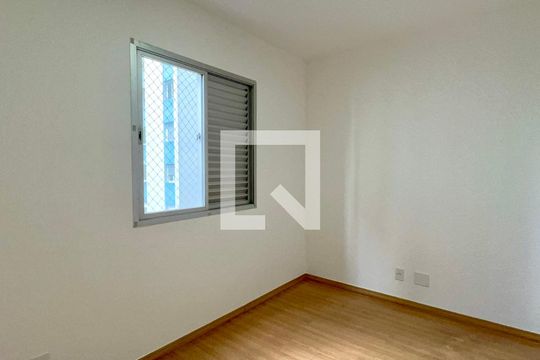 Quarto de apartamento para alugar com 2 quartos, 60m² em Sumaré, São Paulo
