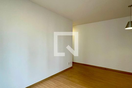 Sala de apartamento para alugar com 2 quartos, 60m² em Sumaré, São Paulo