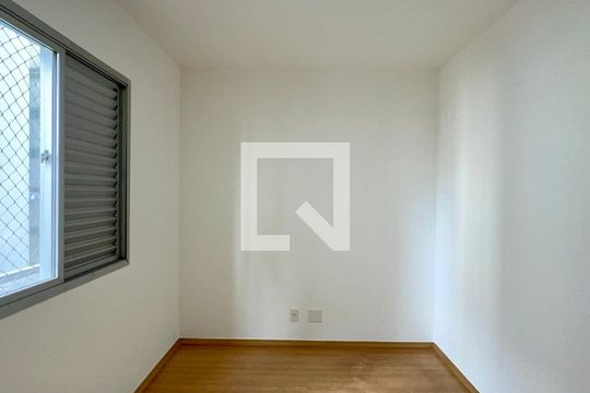 Quarto de apartamento para alugar com 2 quartos, 60m² em Sumaré, São Paulo