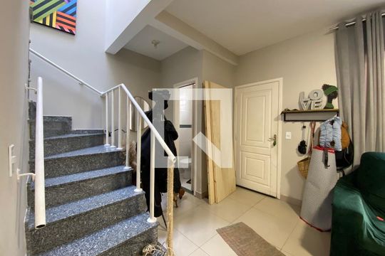 Sala de casa à venda com 3 quartos, 98m² em Jardim Celeste, São Paulo