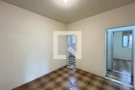 Sala 1 de casa para alugar com 2 quartos, 72m² em Praça Seca, Rio de Janeiro