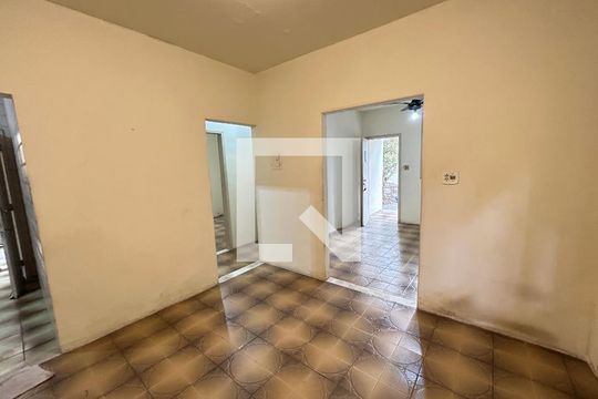 Sala 2 de casa para alugar com 2 quartos, 72m² em Praça Seca, Rio de Janeiro