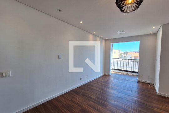 Sala  de apartamento para alugar com 3 quartos, 64m² em Utinga, Santo André