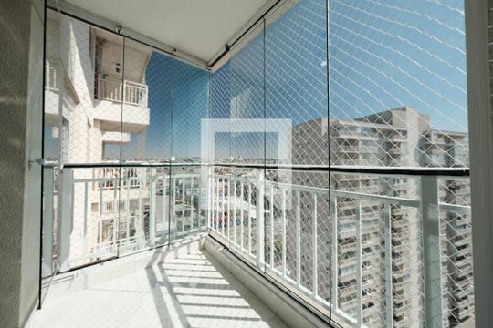 Sala/Cozinha de apartamento para alugar com 1 quarto, 36m² em Jardim Santa Teresinha, São Paulo