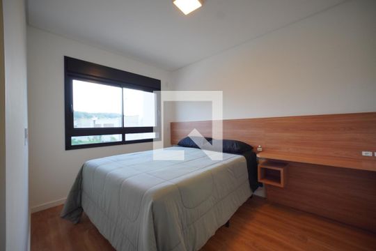 Suite de apartamento para alugar com 2 quartos, 70m² em Saco Grande, Florianópolis