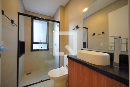 Banheiro da Suíte de apartamento para alugar com 2 quartos, 70m² em Saco Grande, Florianópolis