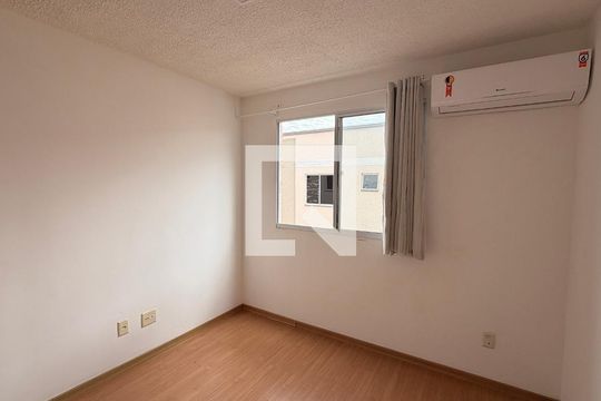 Apartamento para alugar com 2 quartos, 43m² em Jardim Imperial, Aparecida de Goiânia, Aparecida de Goiânia