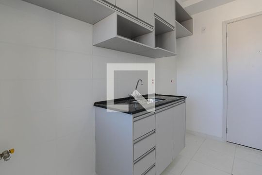 Cozinha de apartamento para alugar com 2 quartos, 39m² em Vila Nova Cintra, Mogi das Cruzes