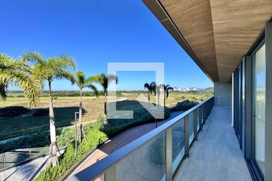 Varanda  de apartamento à venda com 4 quartos, 268m² em Barra da Tijuca, Rio de Janeiro