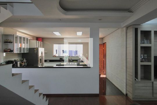 Sala de casa à venda com 4 quartos, 756m² em Xodó Marize, Belo Horizonte