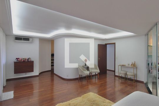 Suite de casa à venda com 4 quartos, 756m² em Xodó Marize, Belo Horizonte