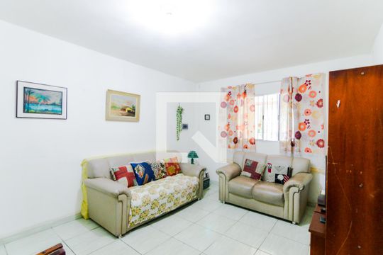 Casa à venda com 4 quartos, 140m² em Jardim Monte Carmelo, Guarulhos