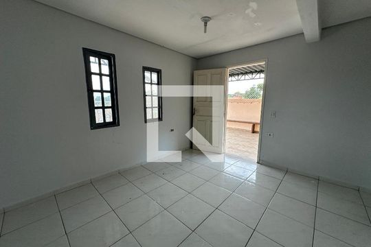Sala de casa para alugar com 1 quarto, 50m² em Jardim Belval, Barueri