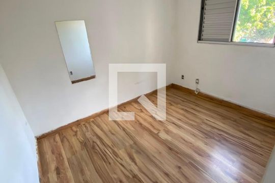 Quarto de apartamento para alugar com 2 quartos, 42m² em Vila Moraes, São Paulo