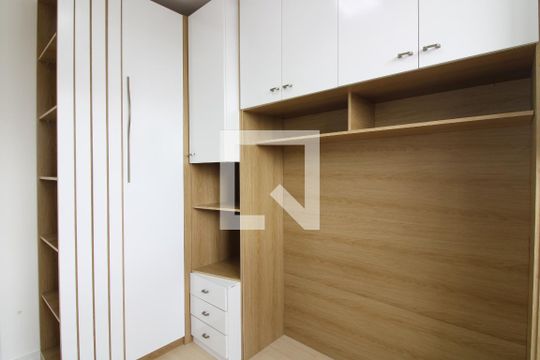 Quarto 1 de apartamento para alugar com 2 quartos, 46m² em Jardim Maringa, São Paulo