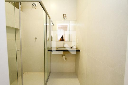 Banheiro de kitnet/studio à venda com 1 quarto, 40m² em Centro, Belo Horizonte