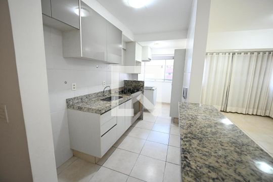 Cozinha de apartamento para alugar com 2 quartos, 64m² em Parque Amazonia, Goiânia